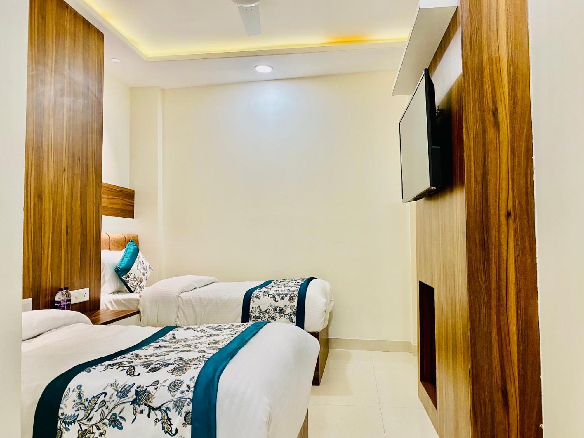 Hotel White House Walking Distance From Golden Temple- With Parking Amritsar Exterior photo