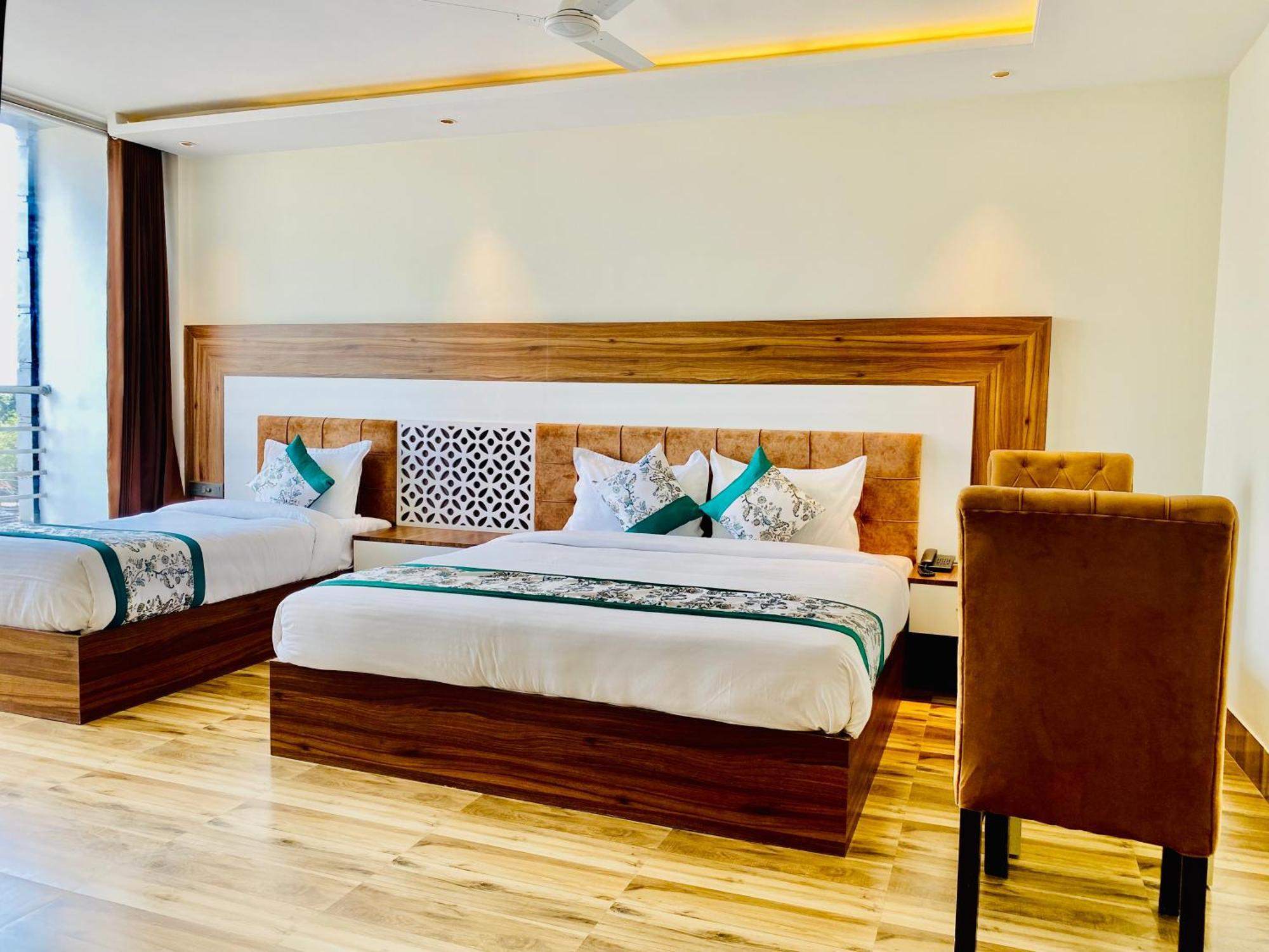 Hotel White House Walking Distance From Golden Temple- With Parking Amritsar Exterior photo