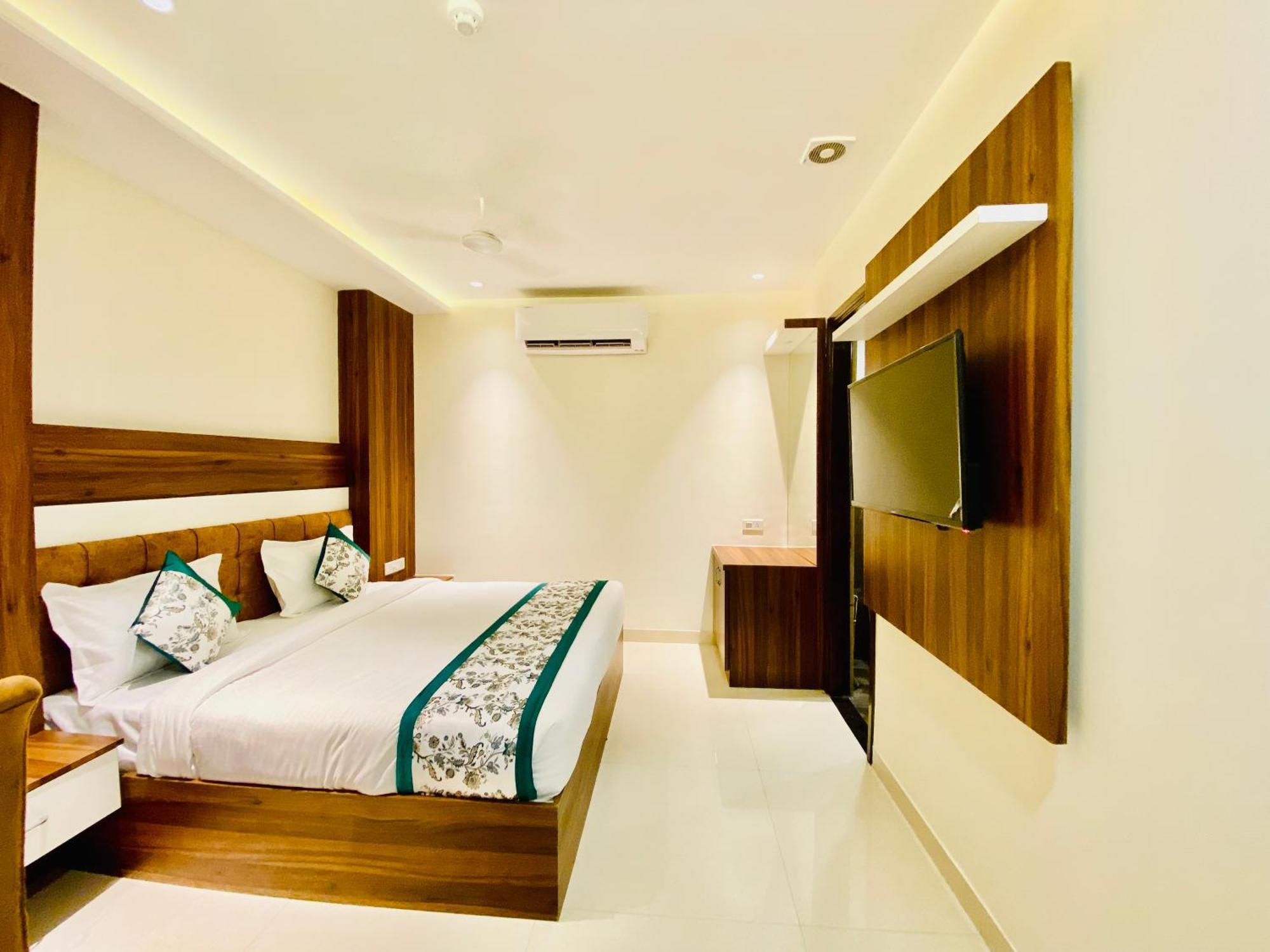 Hotel White House Walking Distance From Golden Temple- With Parking Amritsar Exterior photo